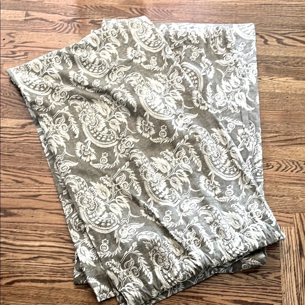 Pottery Barn Alessandra Linen Cotton Drapes